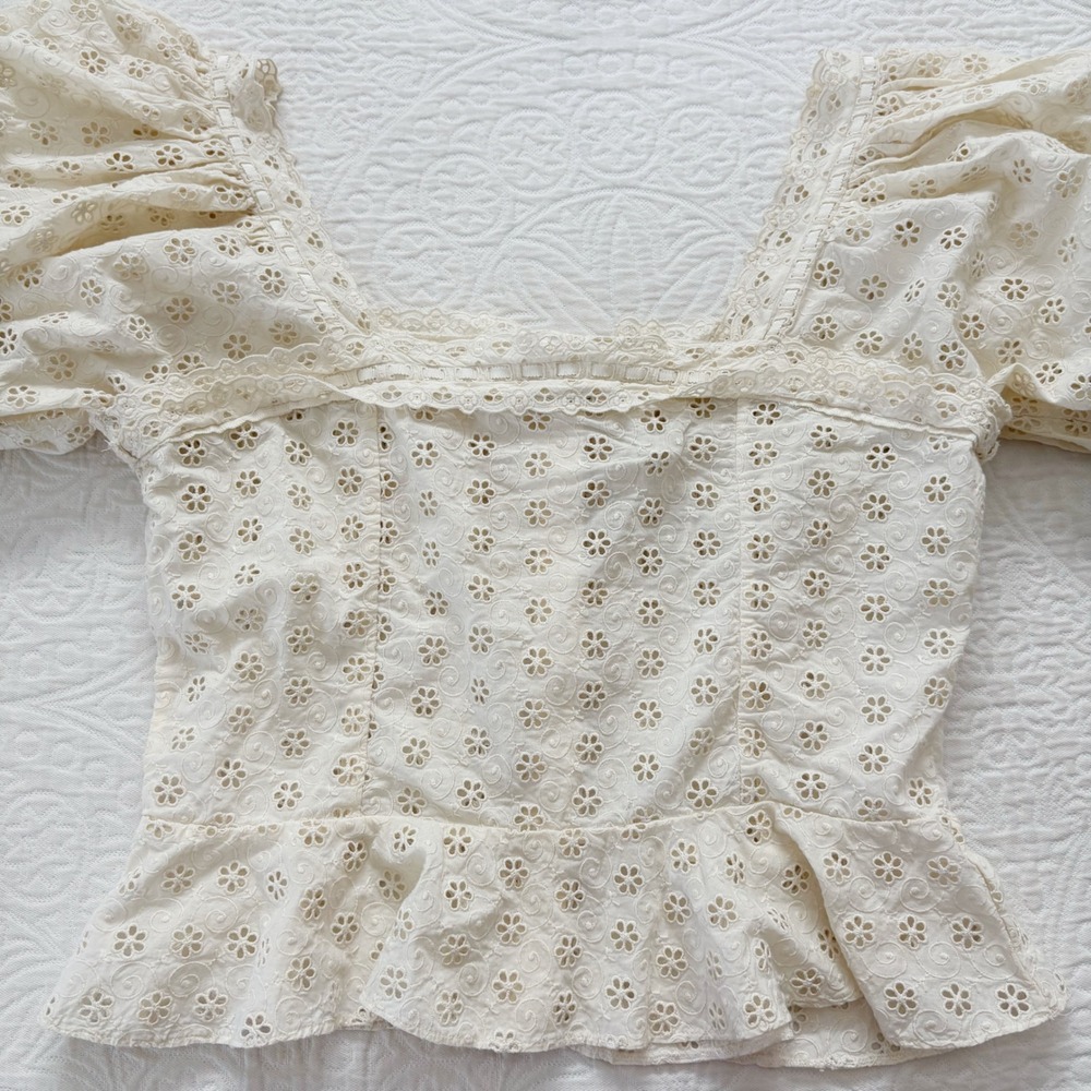 DOEN Docia Eyelet Embroidered Top in Nut Milk Sz L - Picture 7 of 11